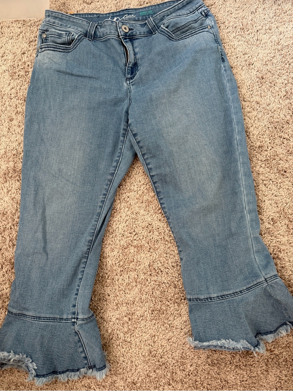 Women's Light Blue Frayed Flounce Skinny Jeans